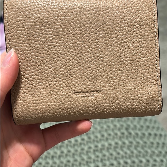 Coach Tan trifold leather wallet - Picture 5 of 5